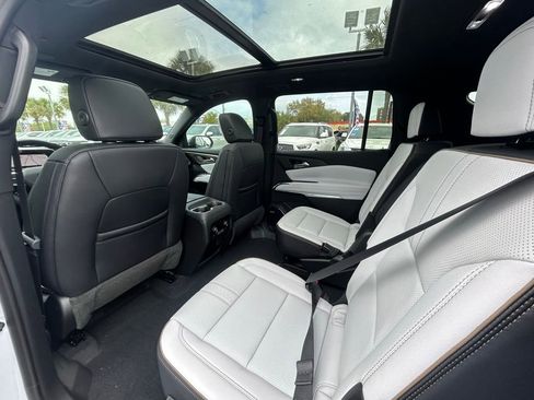 New 2026 Chevrolet Traverse High Country FWD image 15
