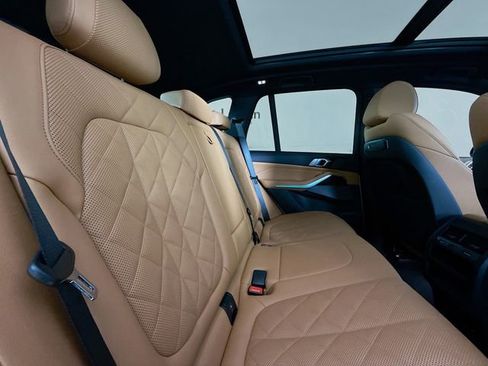 Used 2024 BMW X5 xDrive40i w/ M Sport Package image 28