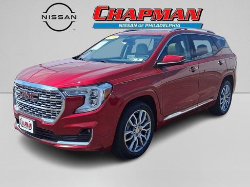 Used 2023 GMC Terrain Denali w/ Denali Premium Package AWD/4WD image 3