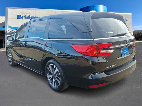 Used 2024 Honda Odyssey Touring image 4