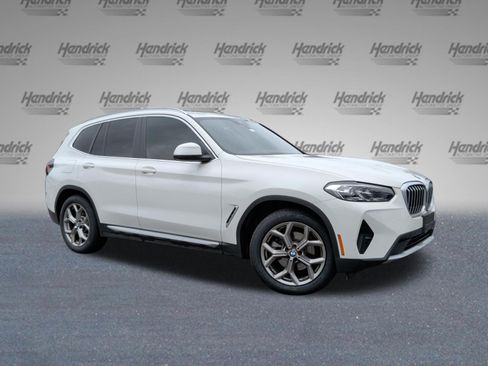Used 2024 BMW X3 sDrive30i w/ Premium Package RWD image 2