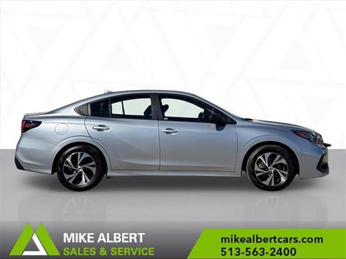 Used 2024 Subaru Legacy image 3