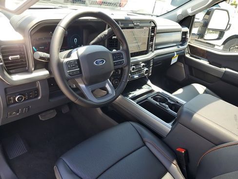 New 2025 Ford F250 Lariat w/ Lariat Ultimate Package image 18