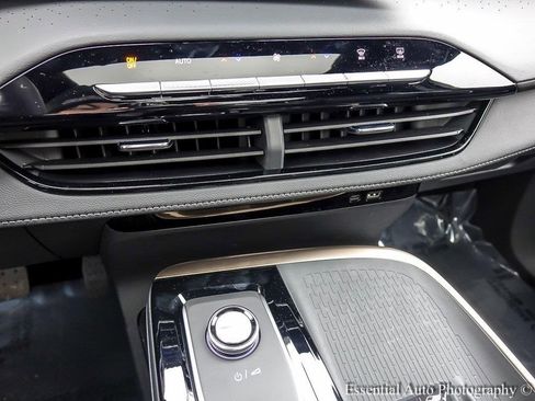 New 2026 Buick Enclave Avenir w/ Super Cruise Package image 19