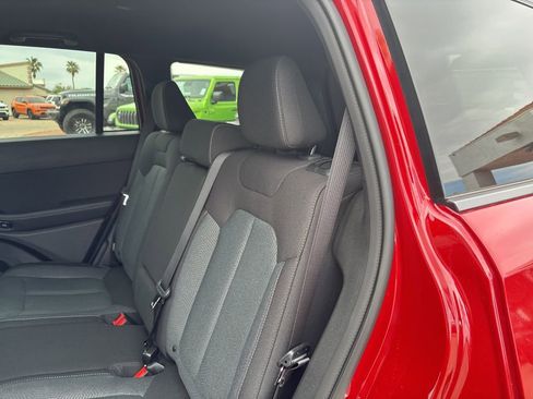 New 2026 Jeep Cherokee Laredo AWD/4WD image 18