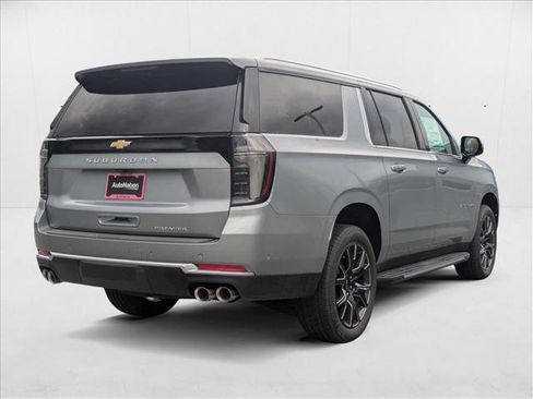 New 2025 Chevrolet Suburban Premier image 2
