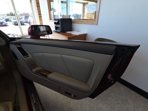 Used 2008 Cadillac XLR image 19