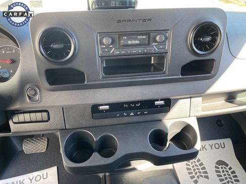 Used 2025 Mercedes-Benz Sprinter 2500 image 26