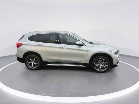 Used 2018 BMW X1 xDrive28i image 9