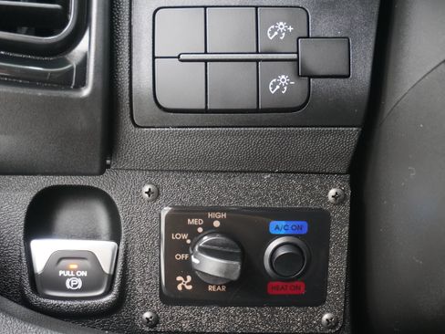 Used 2022 RAM ProMaster 1500 FWD image 16