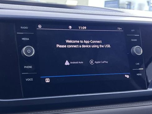 Used 2024 Volkswagen Taos SE image 23