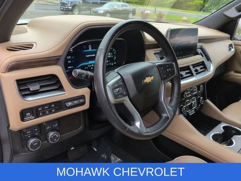 Certified 2024 Chevrolet Suburban Premier w/ Premium Package 2 AWD/4WD image 11