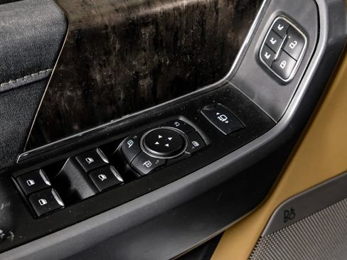 Used 2024 Ford F250 Lariat w/ Sport Appearance Package AWD/4WD image 35