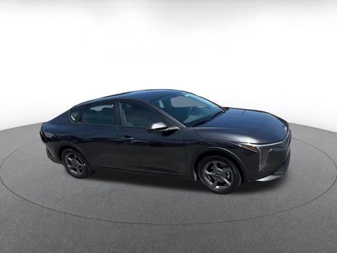 Used 2025 Kia K4 FWD image 2
