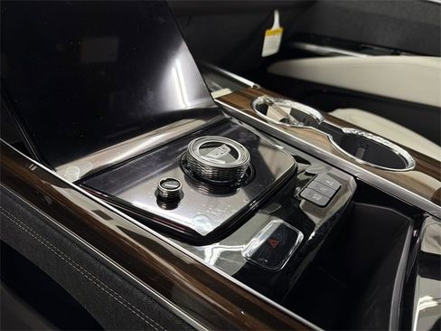 New 2026 Cadillac Escalade Platinum Sport w/ LPO, ONYX Package image 23