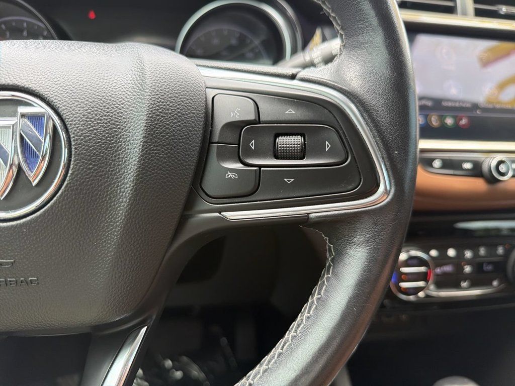 Used 2020 Buick Encore GX Essence FWD image 27