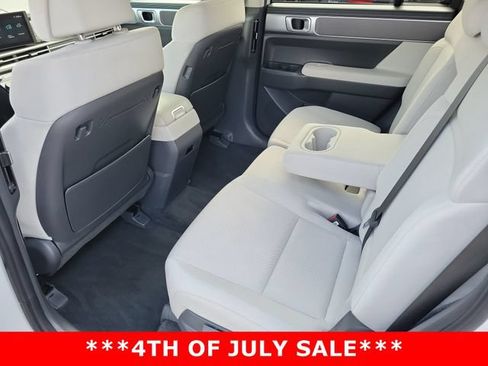 Used 2026 Hyundai Santa Fe SE FWD image 24