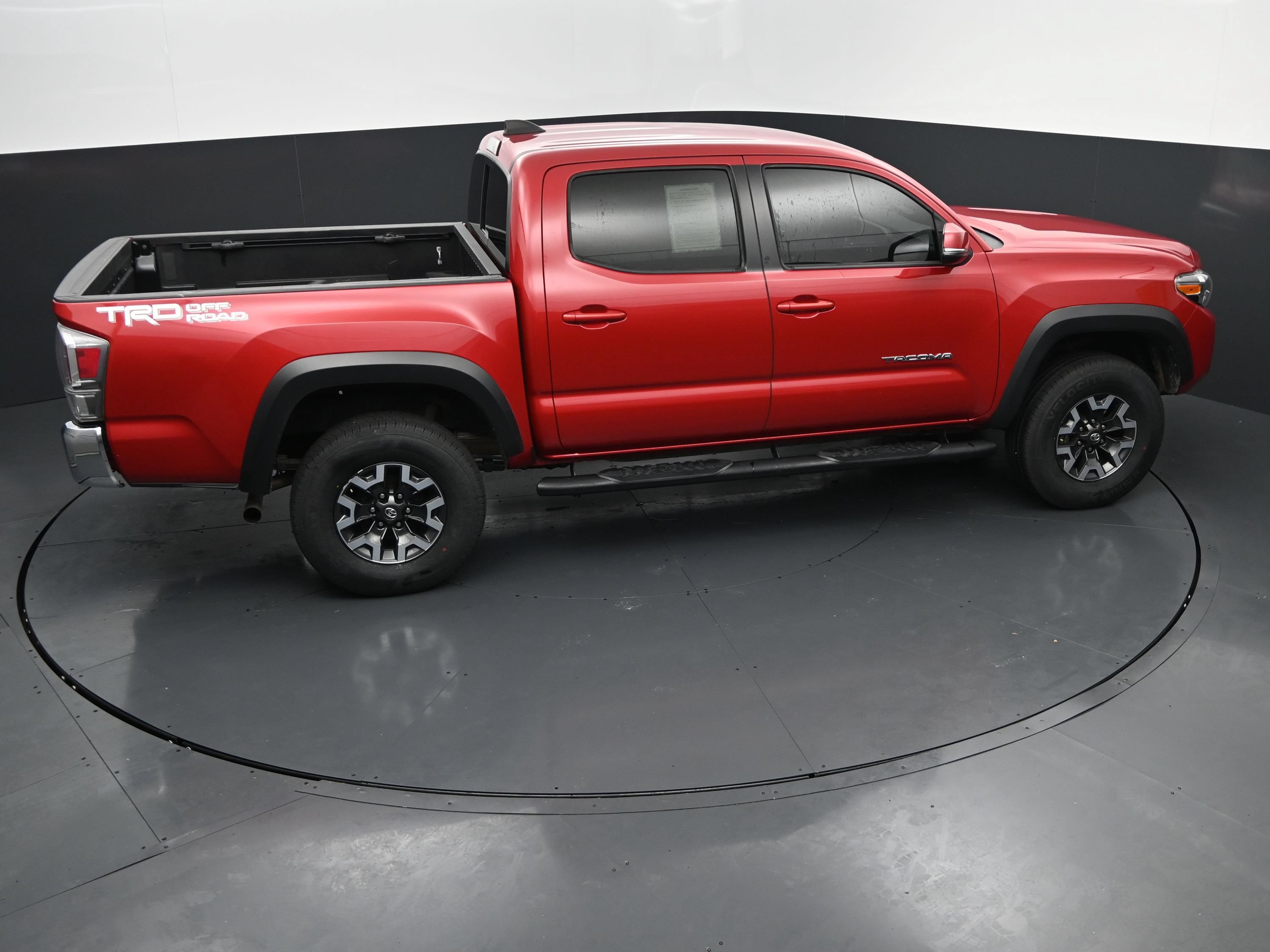 Used 2021 Toyota Tacoma TRD Off-Road RWD image 30