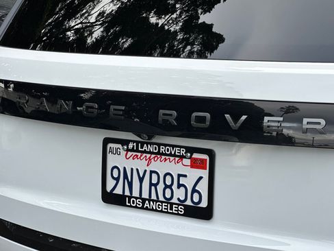 Used 2024 Land Rover Range Rover SE image 14