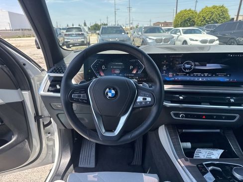 Used 2026 BMW X5 sDrive40i RWD image 17