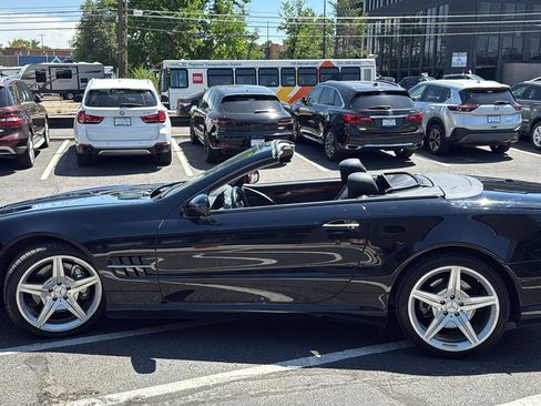 Used 2009 Mercedes-Benz SL 550 image 14