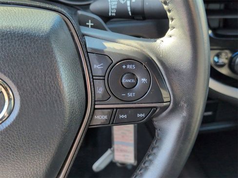 Used 2024 Toyota Camry SE image 21