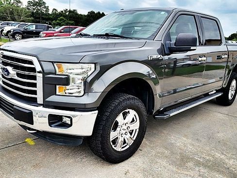 Used 2015 Ford F150 XLT w/ Equipment Group 301A Mid AWD/4WD image 5