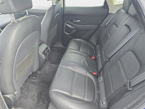 Used 2019 Jaguar E-PACE SE image 17