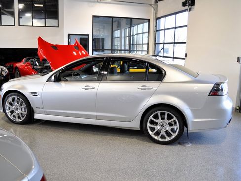 Used 2009 Pontiac G8 GXP image 5