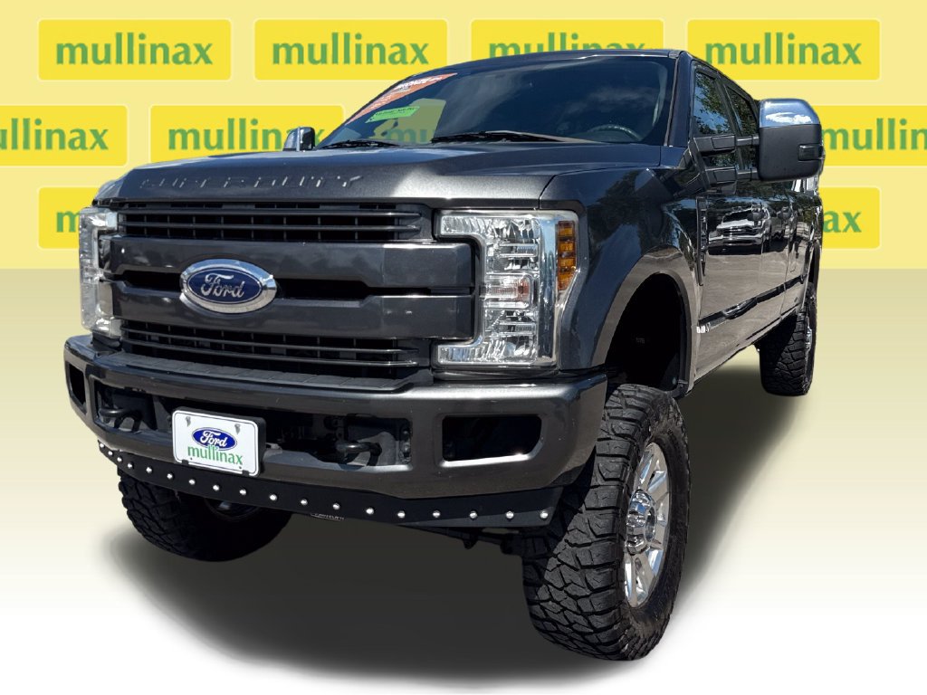 Used 2018 Ford F250 XL w/ Power Equipment Group AWD/4WD image 9