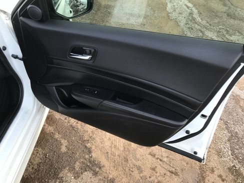 Used 2016 Acura ILX image 10