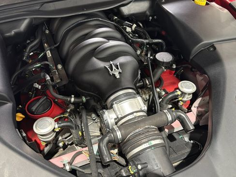 Used 2016 Maserati GranTurismo Sport image 26