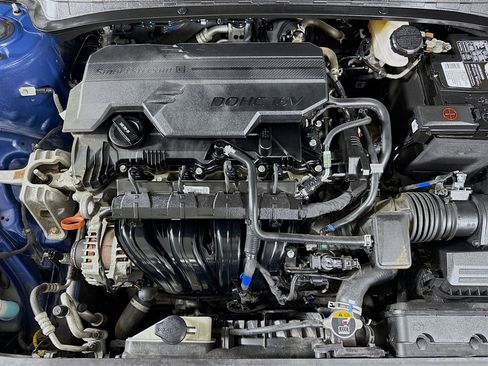 Used 2021 Hyundai Elantra SEL image 39