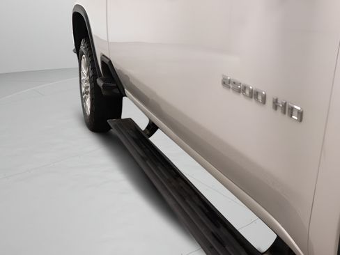 Used 2021 Chevrolet Silverado 2500 High Country w/ Z71 Off-Road Package AWD/4WD image 34