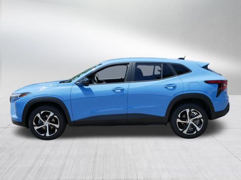 Used 2024 Chevrolet Trax RS w/ Driver Confidence Package FWD image 4