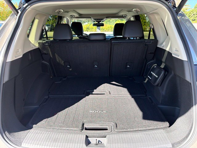 New 2026 Nissan Rogue Platinum AWD/4WD image 14