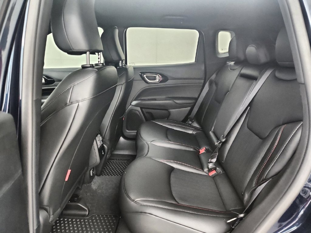 New 2026 Jeep Compass Trailhawk AWD/4WD image 30