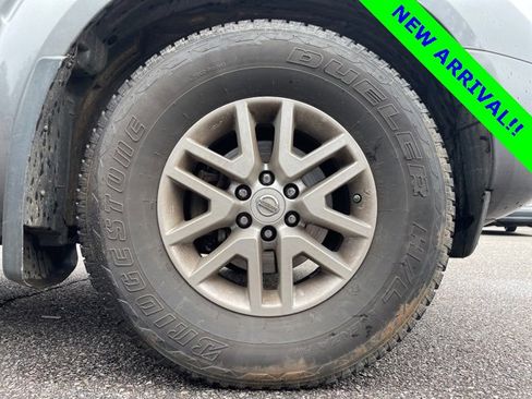 Used 2017 Nissan Frontier SV w/ SV Value Truck Package image 13