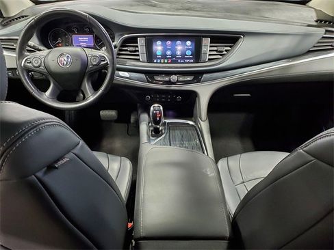 Used 2020 Buick Enclave Essence image 16