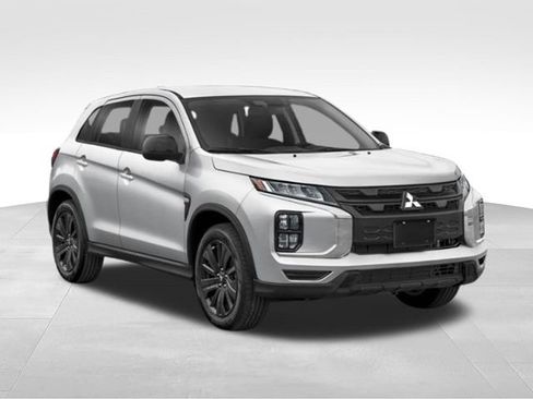 Used 2025 Mitsubishi Outlander Sport LE AWD/4WD image 6