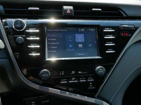 Certified 2019 Toyota Camry SE w/ Carpet Mat Package FWD image 17