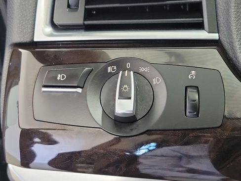 Used 2017 BMW 535i xDrive AWD/4WD image 34