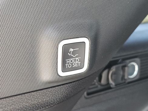 New 2026 Jeep Grand Cherokee Limited AWD/4WD image 9