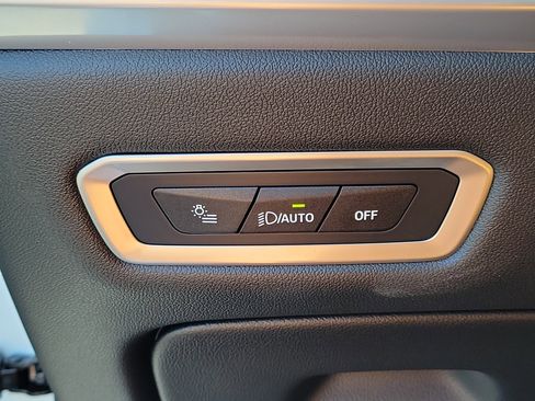 Used 2026 BMW X7 xDrive40i AWD/4WD image 33