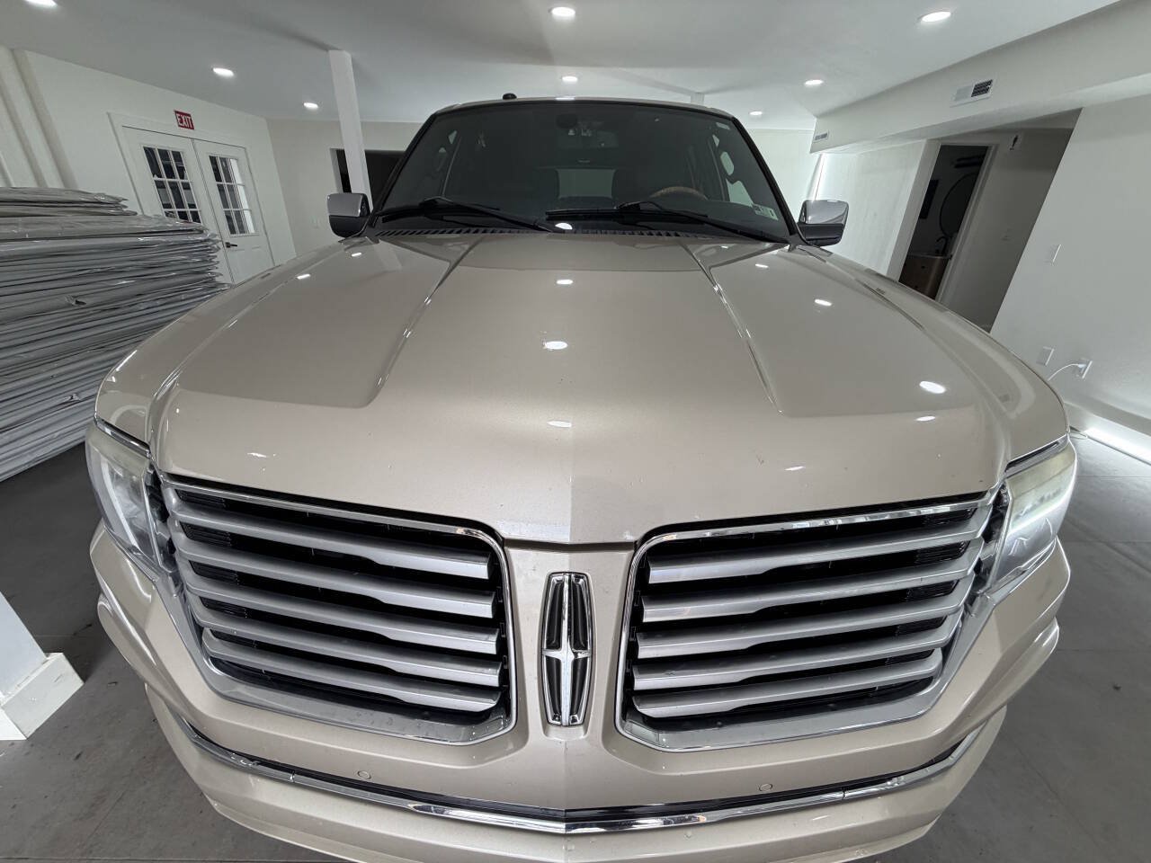Used 2017 Lincoln Navigator L Select AWD/4WD image 34