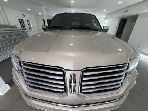 Used 2017 Lincoln Navigator L Select AWD/4WD image 34