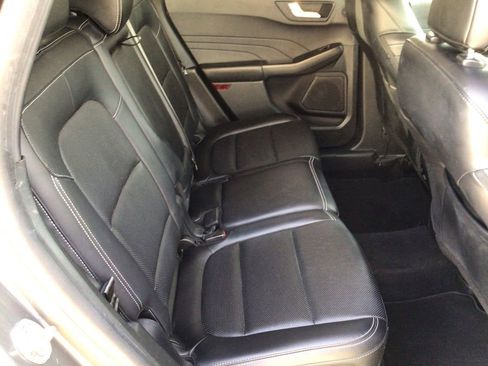 Used 2021 Ford Escape SEL w/ Technology Package image 28