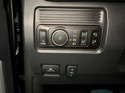 Used 2026 Ford F350 Platinum AWD/4WD image 30