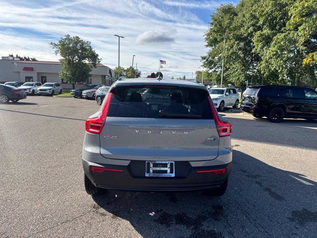 Used 2026 Volvo XC40 B5 Ultra w/ Climate Package AWD/4WD image 6