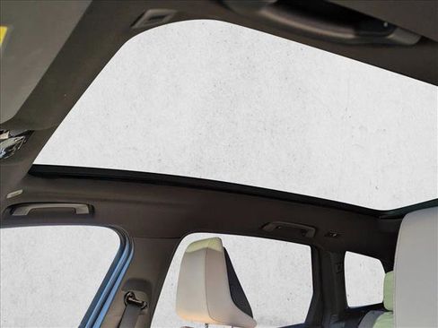 Used 2025 BMW X3 xDrive30i w/ Convenience Package image 13